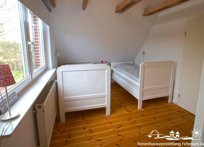 Kinderschlafzimmer mit 2 Einzelbetten OG
