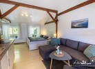 40 Weiße Villa am Schwanenteich OG links