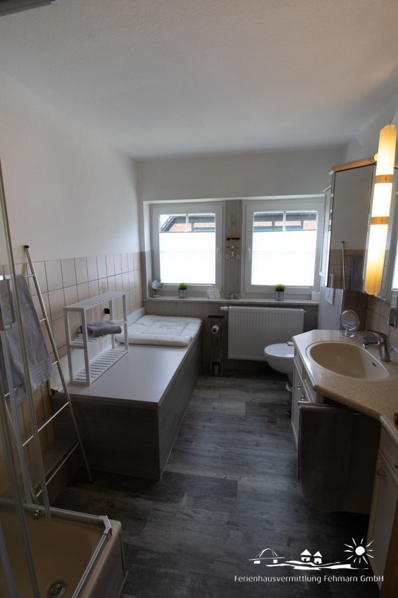 58 Ferienhaus 'Sonnenblick' mit Blick auf Fehmarnsundbrücke